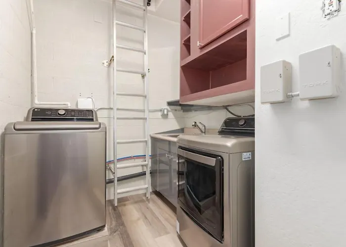 New 2 Bed 2 Bath On The Avenue * Fountain Hills