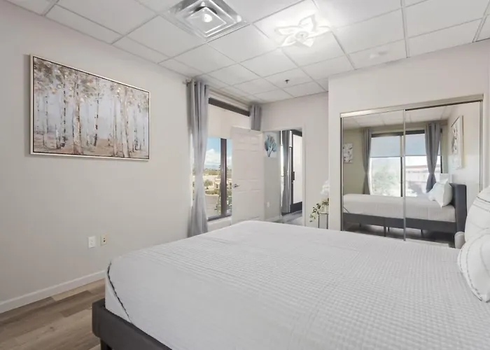 New 2 Bed 2 Bath On The Avenue Apartment